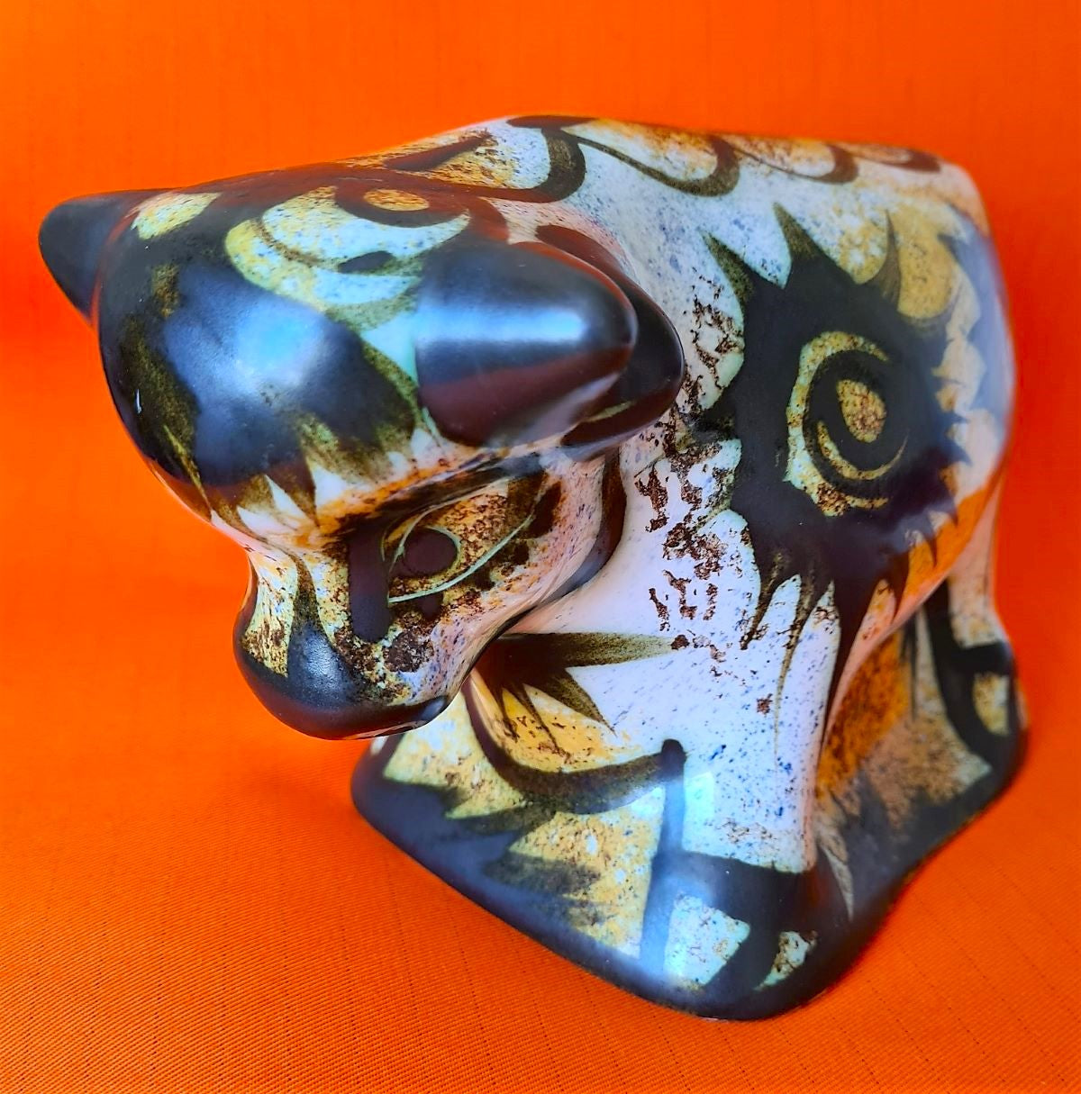 Celtic Pottery Mousehole Folk Pattern Bull