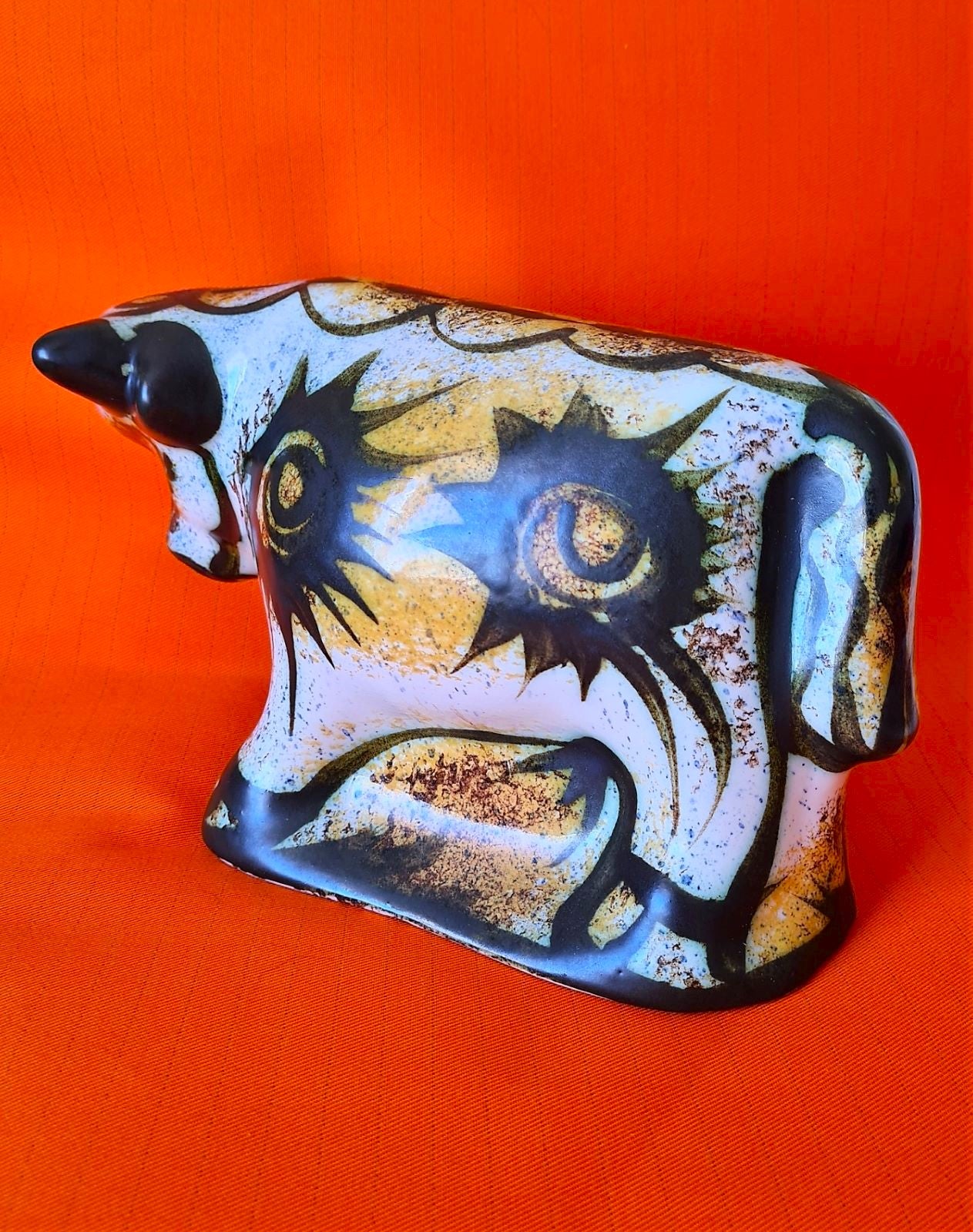 Celtic Pottery Mousehole Folk Pattern Bull
